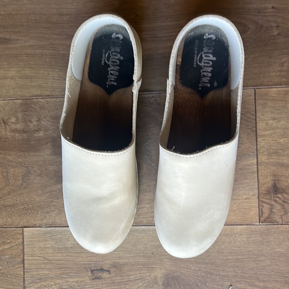 Sandgrens Clogs - image 3